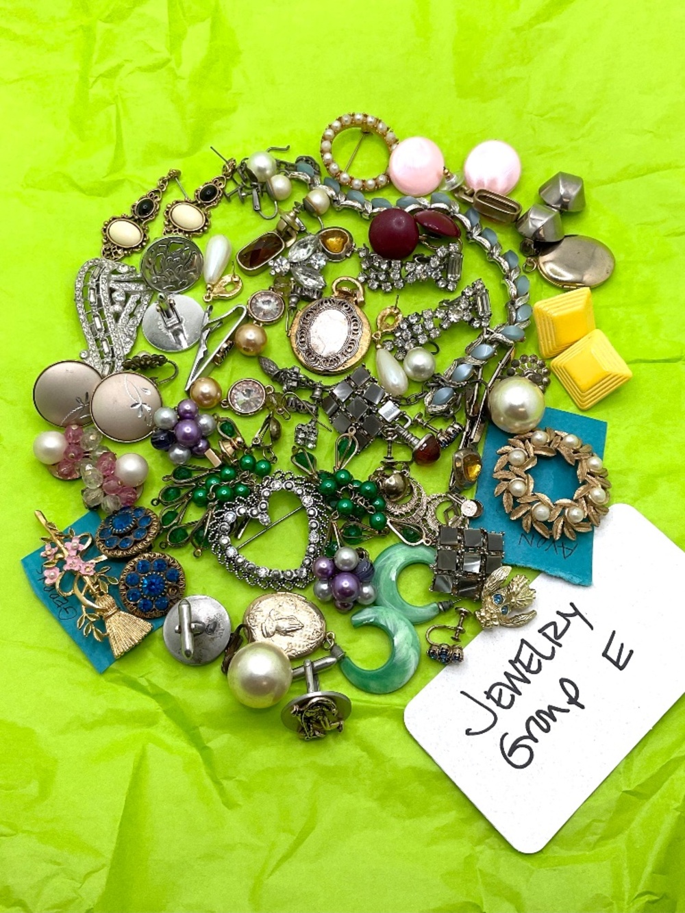 Jewelry group E mostly vintage
